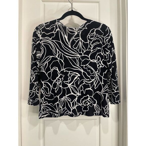 Chico’s black and white top size S - Picture 4 of 5